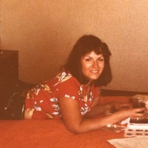 Meet your Posher, Carol